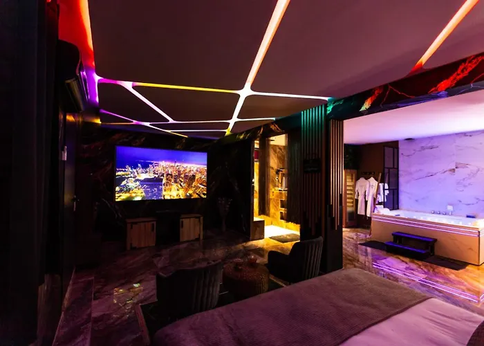 Krystalisya Room Suite Spa Privatif Sauna Jacuzzi Siege Massant