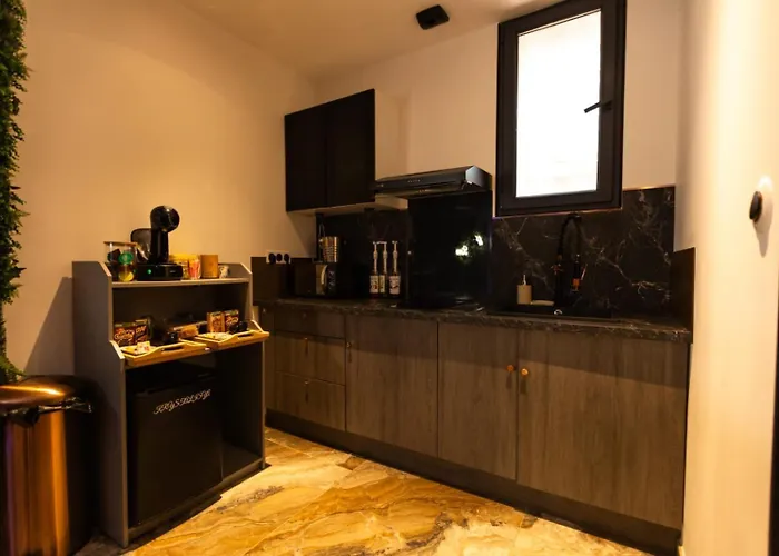 Krystalisya Room Suite Spa Privatif Sauna Jacuzzi Siege Massant
