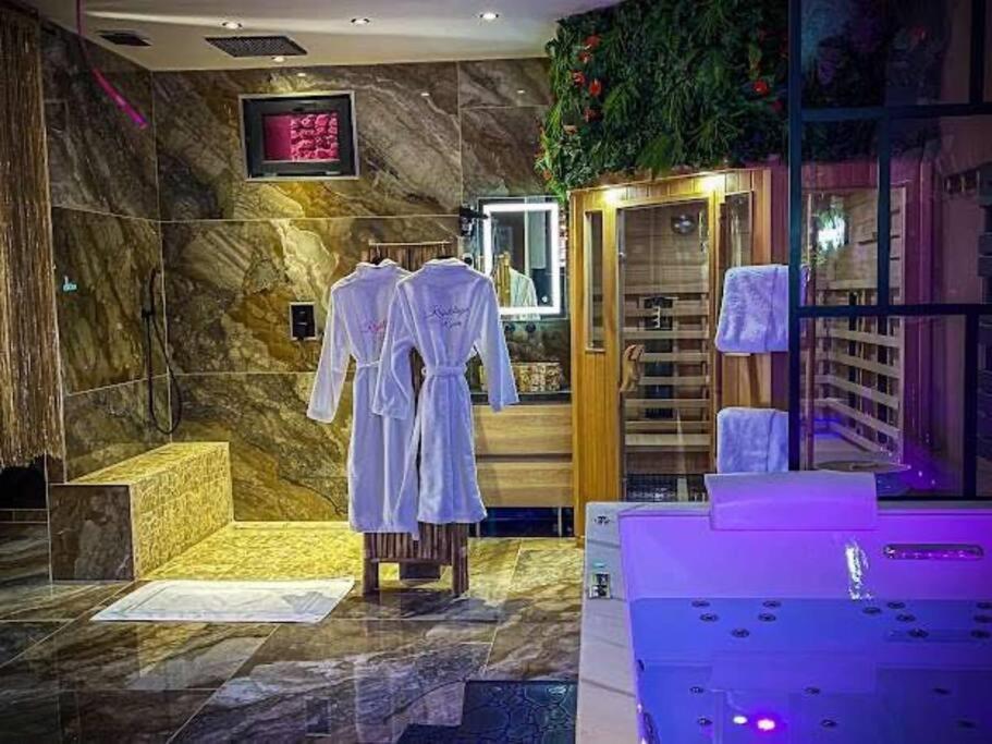 Krystalisya Privatif Sauna Jacuzzi Siege Massant Marseille