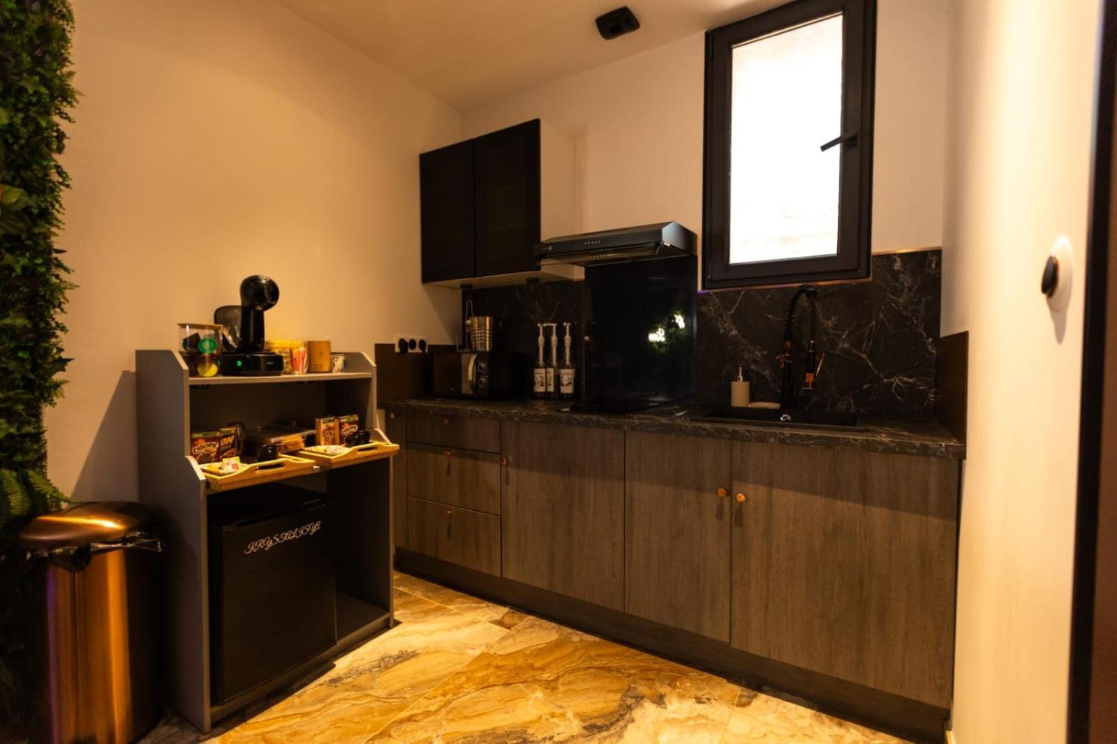 Apartment Krystalisya Privatif Sauna Jacuzzi Siege Massant *
